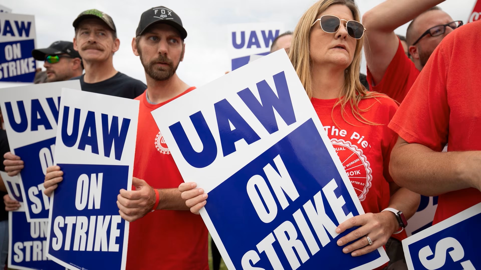 UAW-strike-getty1